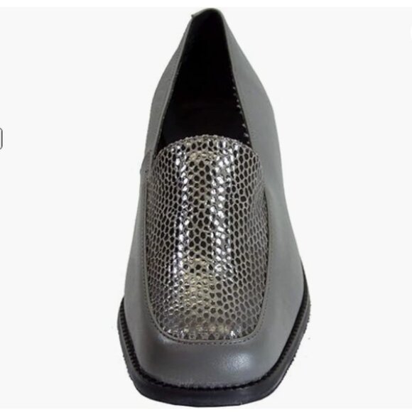 8.5 X-Wide Grey Peerage Leather Slip-on Shoes - Picture 1 of 3